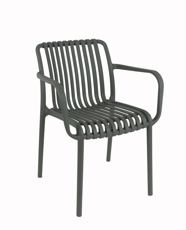 Voyage arm chairs